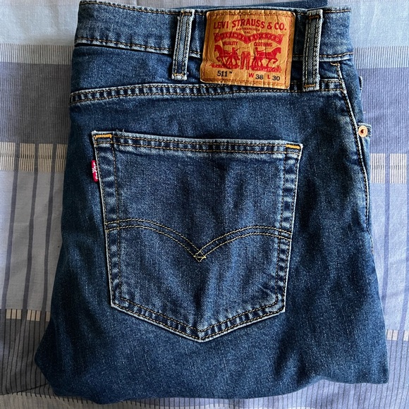 Levi Blue Jeans, 38, 511’s - Picture 2 of 5